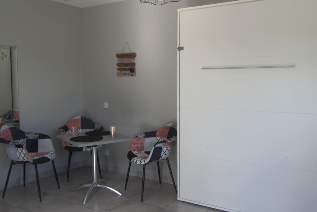 Studio Tout Confort Au Coeur Des Graves Portets Exteriör bild